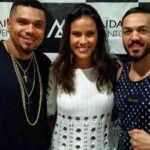 Belo exibe braços musculosos em show com Ju Moraes e Naldo