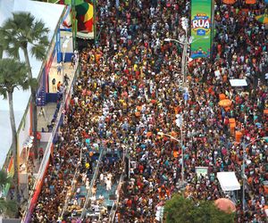 Fotos aéreas do Carnaval de Salvador nos circuitos Dodô e Osmar