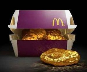 McDonald’s dá nuggets e batatas fritas de ouro a clientes