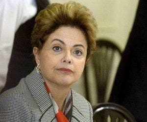 Dilma nega que tenha pedido doações de campanha