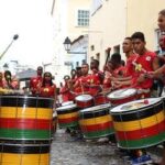 Escola Olodum oferece oficinas de música gratuitas em Salvador