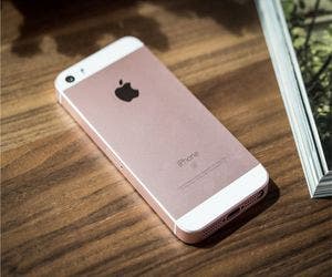 Modelo de iPhone 'queridinho' fica R$ 1 mil mais barato no Brasil
