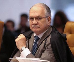 Fachin arquiva inquérito contra Dilma, Cardozo e ministros do STJ