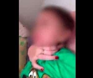 Mãe grava vídeo enforcando filho bebê e manda para o pai em Minas