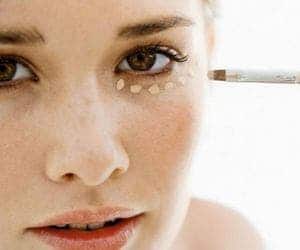 Micropigmentação é solução para camuflar as temidas olheiras