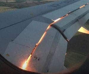 Asa de avião da seleção da Arábia Saudita pega fogo; veja vídeo