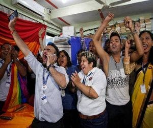 Índia descriminaliza homossexualidade em decisão histórica