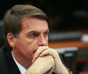 Participação em debates 'depende de Bolsonaro', diz médico