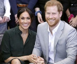 Príncipe Harry e Meghan Markle esperam primeiro filho