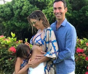 Ticiane Pinheiro revela estar grávida de César Tralli