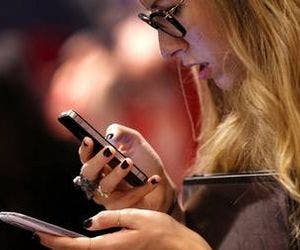 Pesquisadores identificam 'chifre' em usuários de smartphones