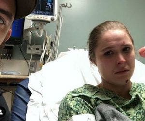 Ronda Rousey publica foto após quase perder o dedo em filmagem