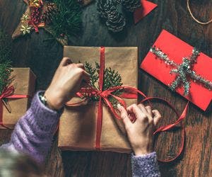 Cinco dicas para comprar os presentes sem estourar o orçamento