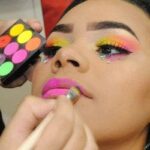 Sem medo de arriscar: veja como arrasar na maquiagem do carnaval