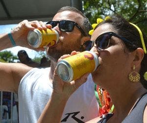 Mulheres são maioria em atendimentos por conta de bebidas