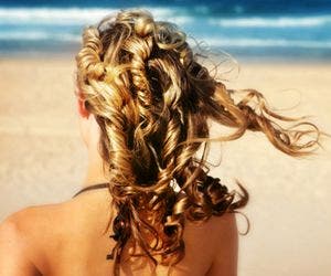 Praia e calor: confira dicas para o cabelo não sofrer no verão