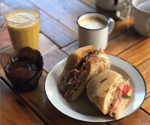 Seis lugares para tomar um café da manhã incrível em Salvador