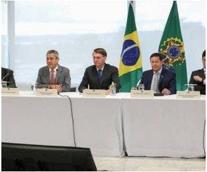 'Não vou esperar f*der minha família ou amigo meu', diz Bolsonaro