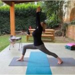 Saiba como comprar o tapete ideal para praticar yoga em casa