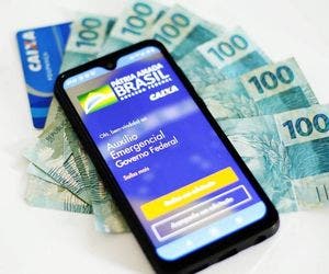 Caixa credita auxílio emergencial em contas dos beneficiários
