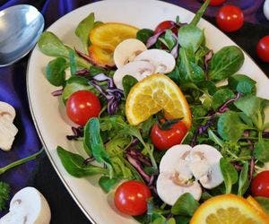 Cinco dicas para combinar saúde e sabor no preparo das saladas