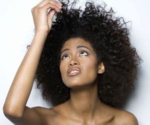 Cinco formas de diminuir o frizz no cabelo de uma vez por todas