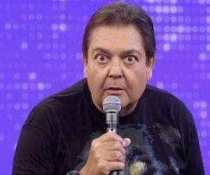 Faustão deixa a Globo no fim de 2021