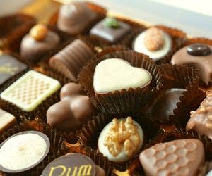 Nutricionista explica quais chocolates você pode comer sem culpa