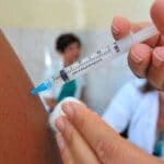 Vacinação contra covid-19 inclui novas categorias nesta sexta (9)