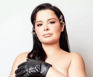 Maraísa faz topless em ensaio e dispara: 'Tô voando'