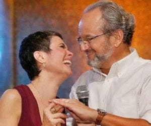 Sandra Annenberg celebra 25 anos de união com Ernesto Paglia