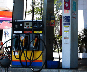 Preço do litro da gasolina ultrapassa os R$ 7 em Salvador