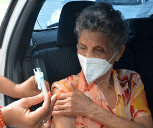 Vacinação contra Covid-19 segue nesta sexta (1º) em Salvador