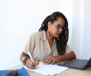 FGV aponta que empréstimos negados às mulheres negras é 50% maior