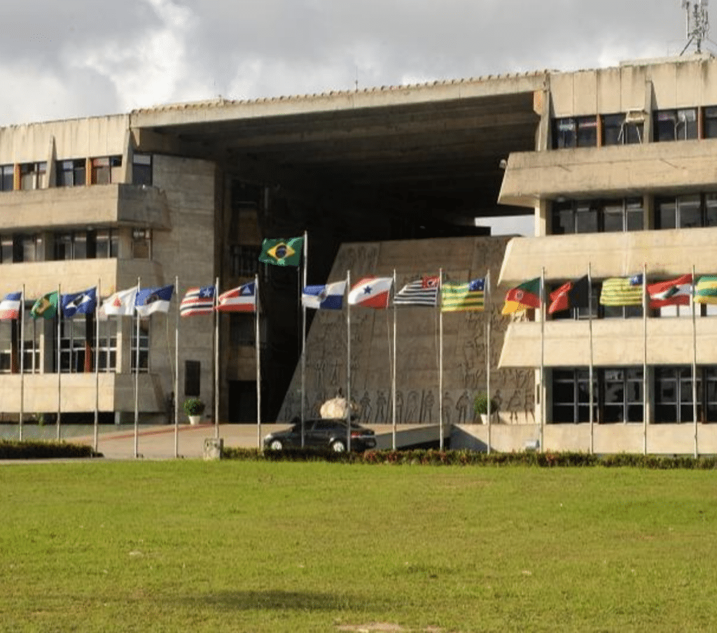 Assembleia Legislativa da Bahia aprova projetos e reajusta salários de servidores; saiba quais