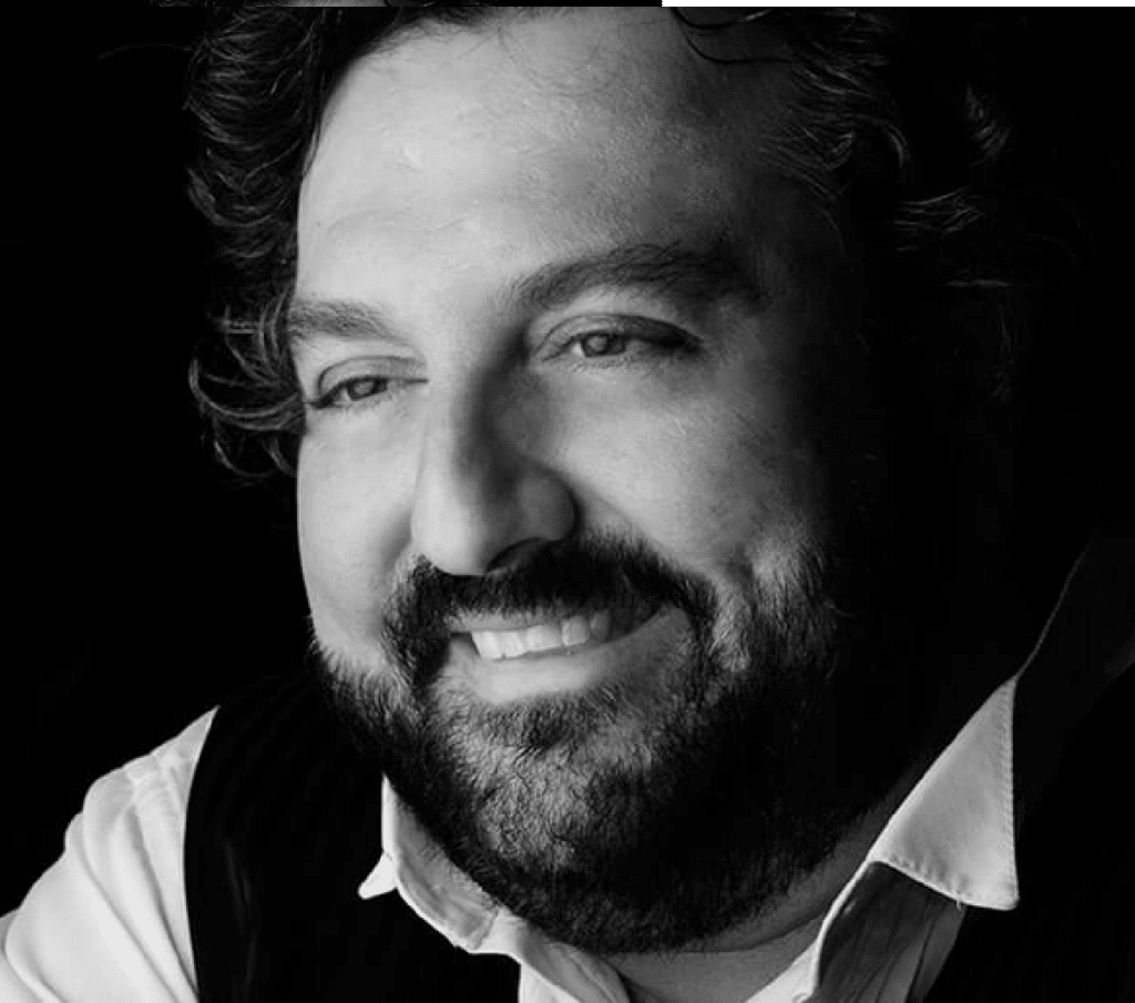 Música clássica: tenor Jorge Durian se apresenta no Fera Palace no Dia dos Namorados