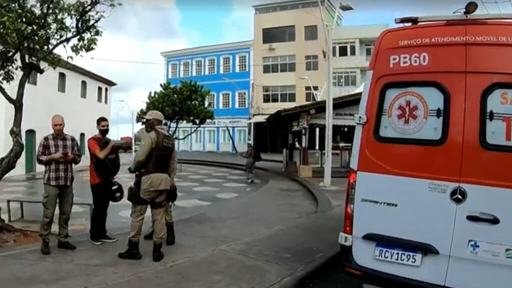 Após discussão, homem é baleado no meio do Largo de Santana, em Salvador