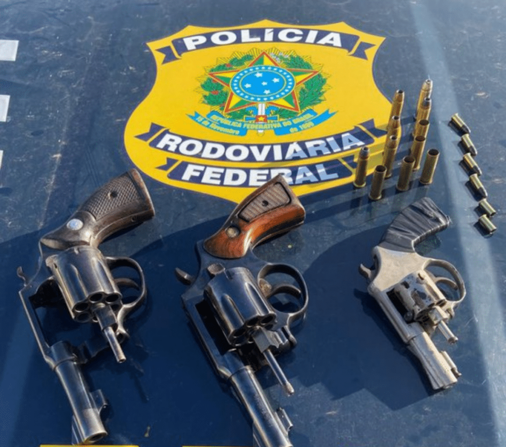 Trio suspeito de tentar assaltar caminhoneiro morre em confronto com a polícia em Alagoinhas