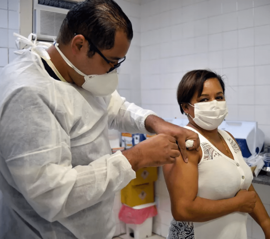 Vacinação contra Covid-19 segue em esquema ‘Liberou Geral’ nesta terça (10)