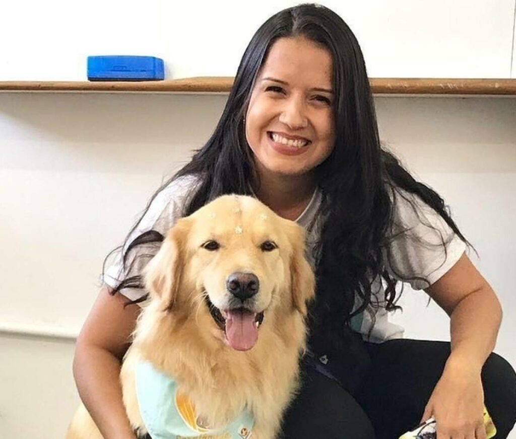 Cães terapeutas auxiliam no tratamento de pessoas internadas; saiba como funciona