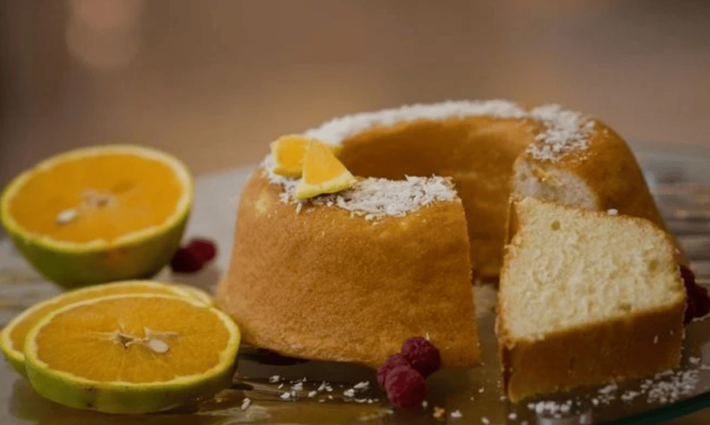 Gostoso, saudável e fácil de fazer: aprenda receita de bolo de laranja com casca