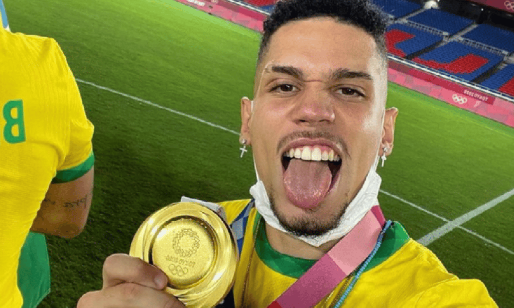 Suposto nude de atacante da Seleção Brasileira vaza e leva web à loucura