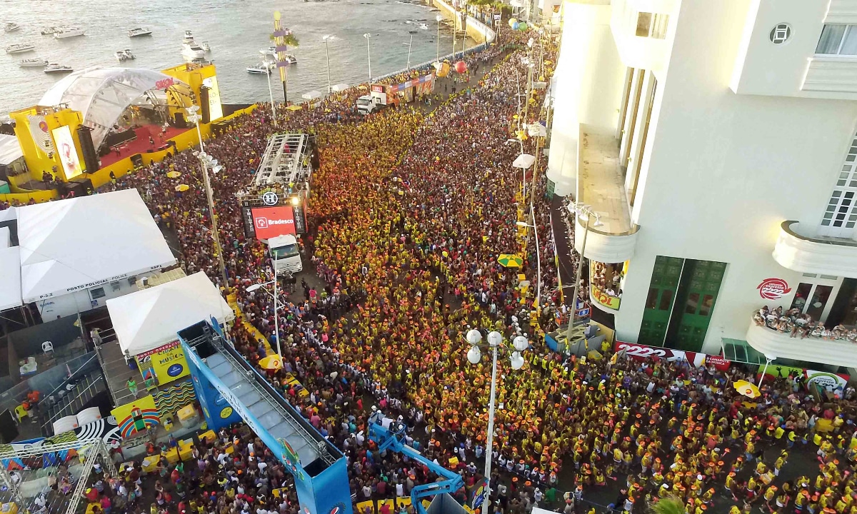 Campanha reúne moradores e empresários contra criação de novo circuito no Carnaval de Salvador; mudança para Boca do Rio segue indefinida