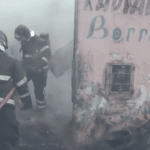 Incêndio atinge borracharia e assusta moradores no bairro de Pau da Lima, em Salvador