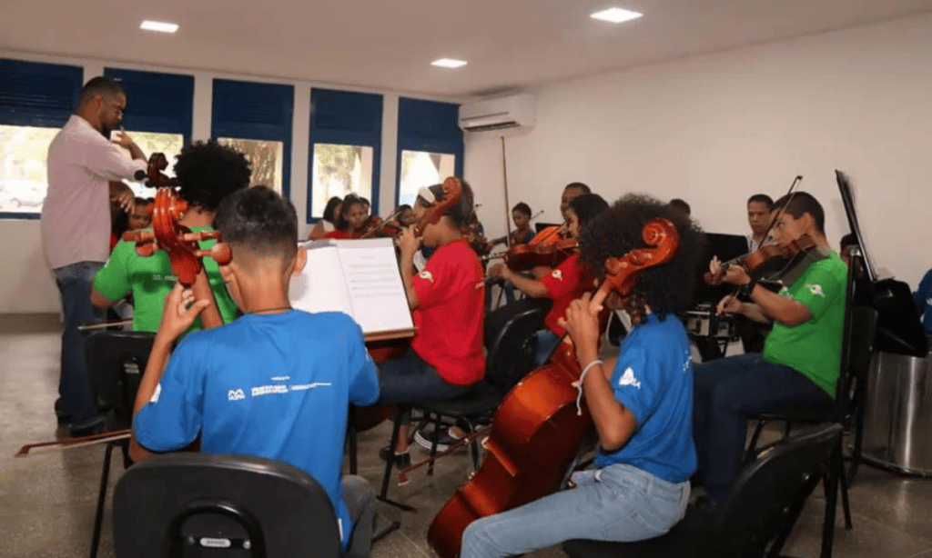 Neojiba abre vagas para programa de capacitação técnica em Feira de Santana, na Bahia