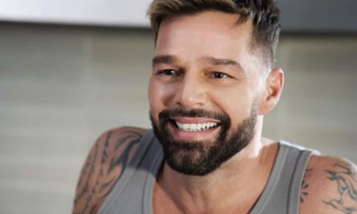 Astro pop Ricky Martin é acusado de violência doméstica em Porto Rico