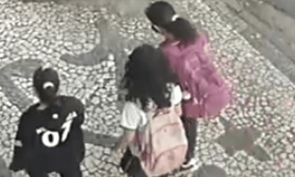 Vídeo mostra momento em que garota é morta na frente da mãe e da irmã durante assalto em Salvador