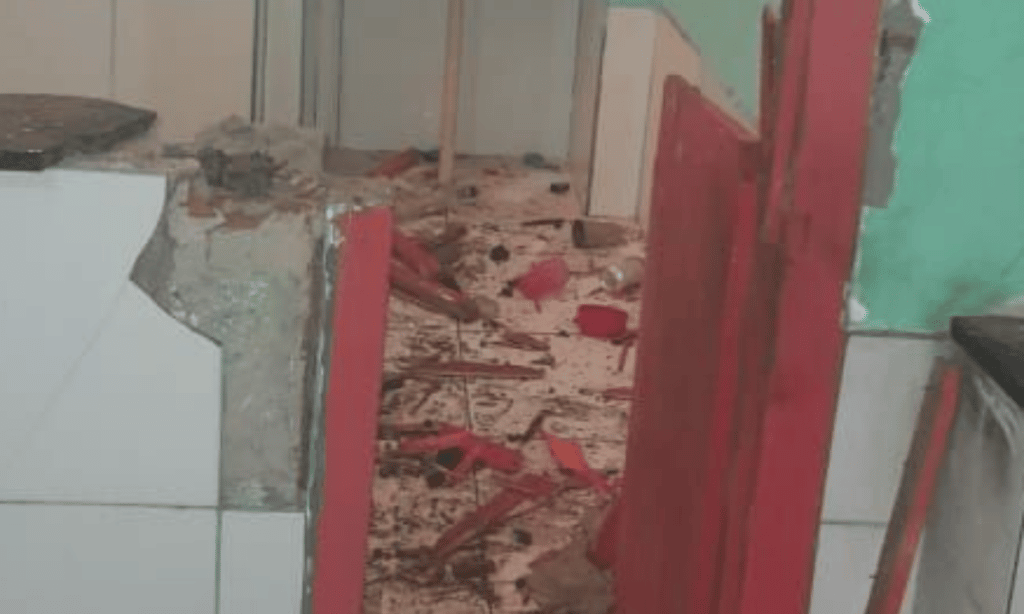 Bar fica parcialmente destruído após sofrer ataque com explosivo na Bahia