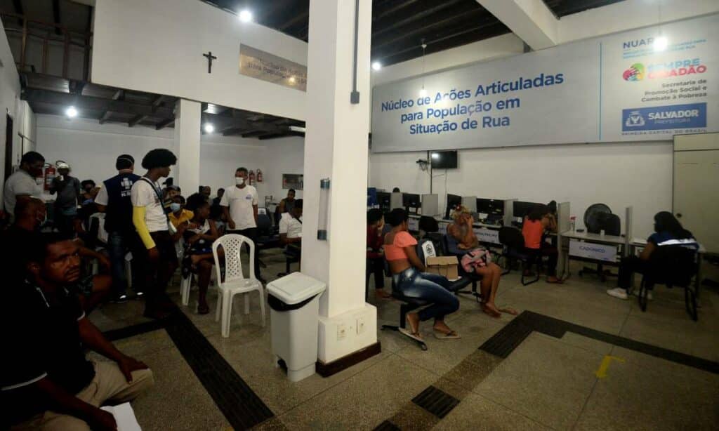 Prefeitura de Salvador dá continuidade à vacinação da população de rua