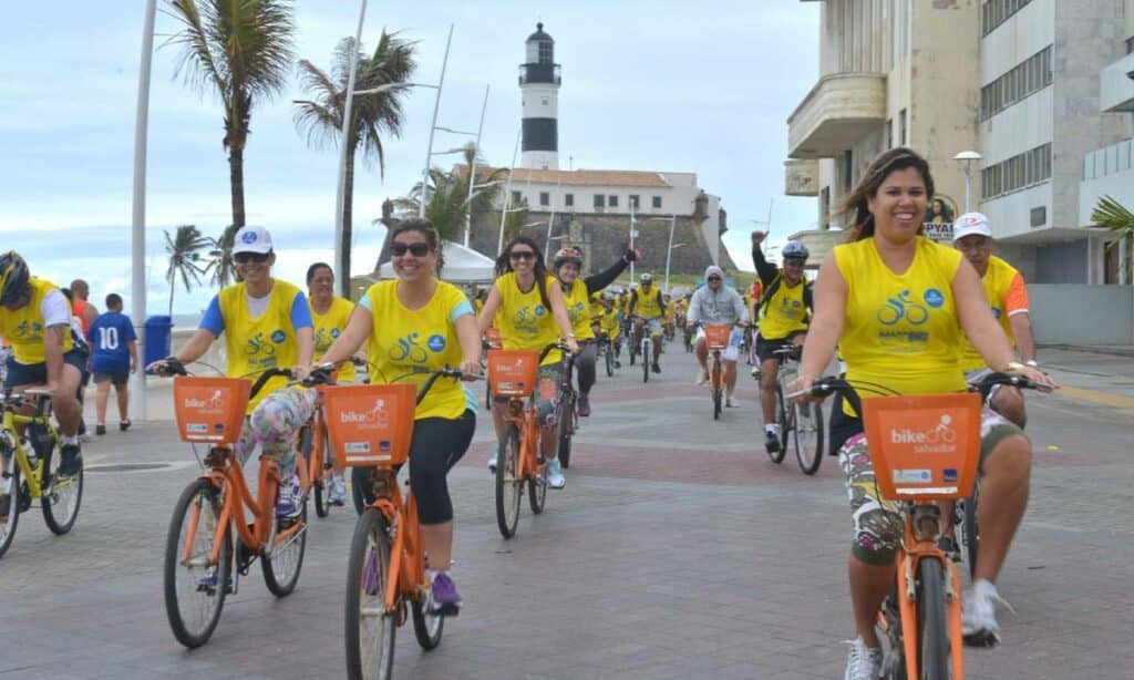 Passeio ciclístico em apoio ao Outubro Rosa ocorre no domingo (23), em Salvador